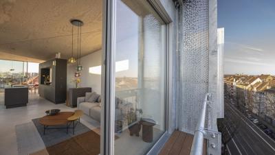 Bilker Bunker, Loggia Dachaufstockung