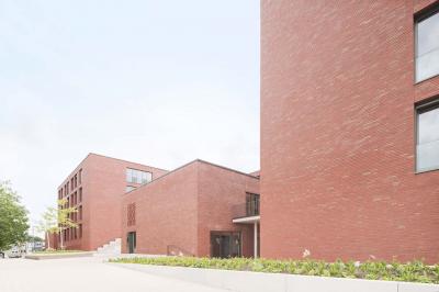 Tita-Cory-Campus, Außenperspektive