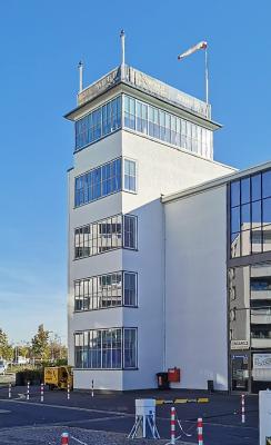 Luftaufsichtsturm