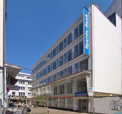 ehem. Geschäftshaus Becher Elberfeld, rückwärtige Straßenperspektive