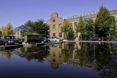Wasserfläche vor Waschkaue