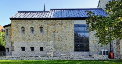 Anbau zur Königshalle mit Ikenbergkapelle