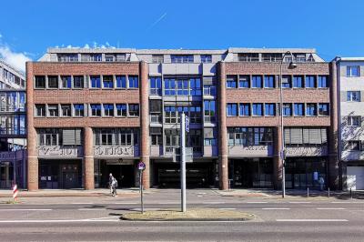 Bezirksrathaus Köln-Kalk, Ansicht Kalker Hauptstraße