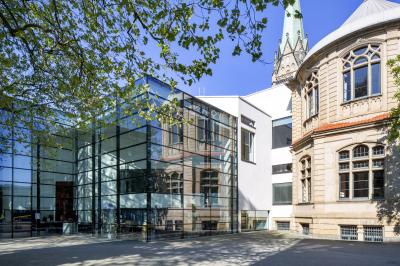 Osthaus Museum rechts und Emil Schumacher Museum