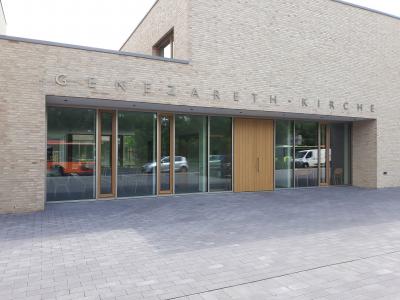 Gemeindezentrum Genezareth-Kirche, Haupteingang