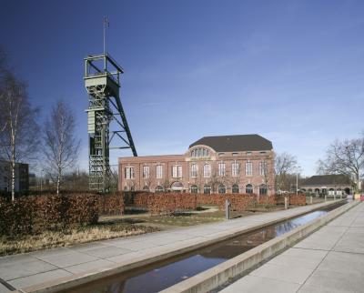 ehemalige Kaue mit Förderturm