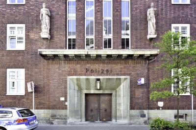 Polizeipräsidium Hamm, Eingang Hohe Straße