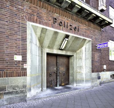 Hauptportal Polizeipräsidium Hamm