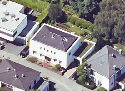 Schrägluftbild von Osten, Wohnhaus mit Architekturbüro