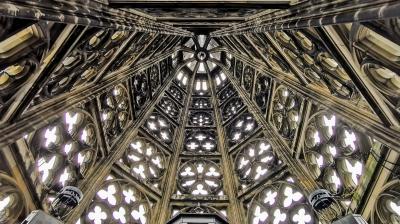 Maßwerk im Turmhelm