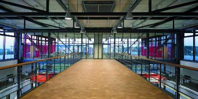 Blick von der Brücke in der Halle