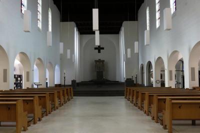 Innenansicht St. Elisabeth nach Umnutzung zur  Grabeskirche