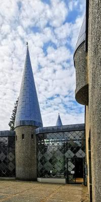 im Vorhof