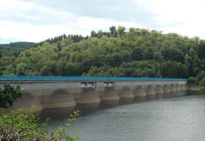 Oleftalsperre Seeseite