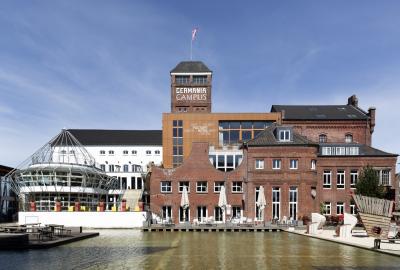 Germania-Campus mit Zaubersee