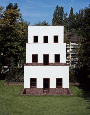 Haus Hundertacht Bonn, Rückansicht