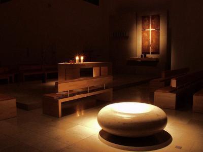 Innenraum der Ev. Kirche in Winz-Baak