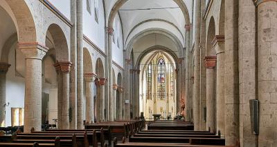Innenansicht Langhaus mit Blick nach Osten