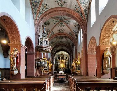 Blick in den Chor der Abteikirche