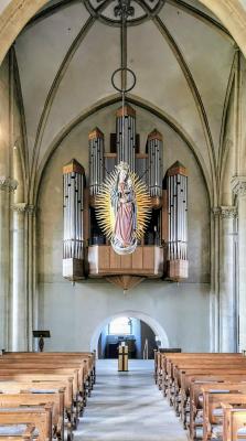 Blick zur Orgel