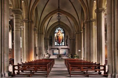 Innenansicht St Johann der Täufer