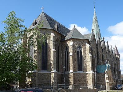 Außenansicht von Osten mit Blick auf den Chor
