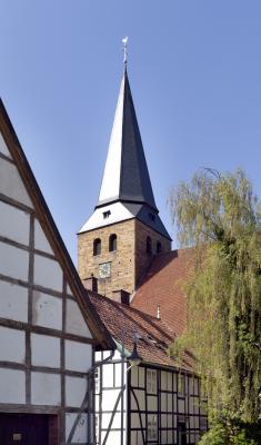 Kirchturm der Ev. Kirche St. Andreas in Lübbecke