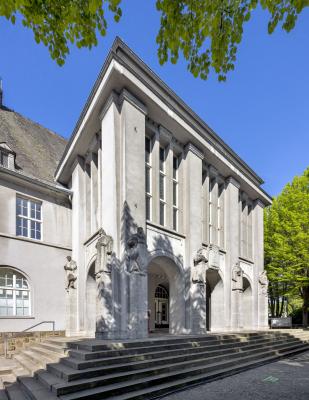 Neues Rathaus Schwerte, seitlicher Haupteingang