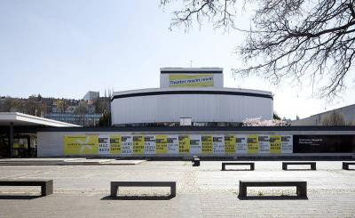 Frontalansicht Wuppertaler Schauspielhaus