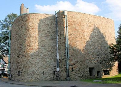 Westansicht der Wallfahrtskirche Süchterscheid