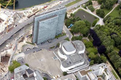 Luftaufnahme Dreischeibenhaus und Schauspielhaus