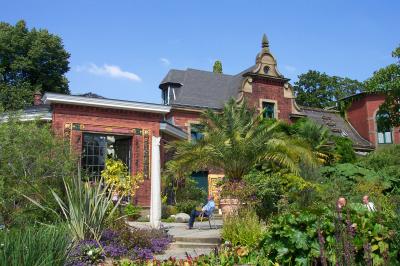 Villa Eller (1875) mit Orangerie