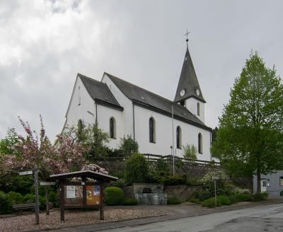 Außenansicht mit Blick auf den Chor