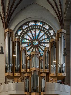 Orgel der Kirche