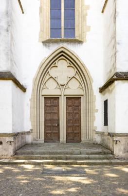 Portal der Wallfahrtskirche zum Hl. Kreuz