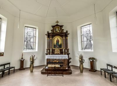 Altar im Altbau der Marienkapelle Visbeck