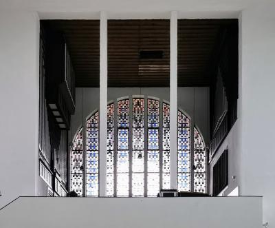 Rundbogenfenster von innen