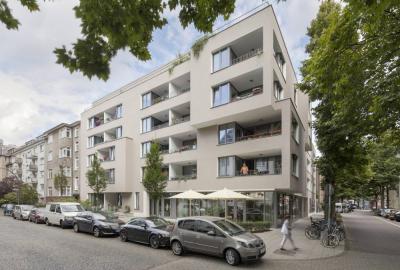 Gesamtansicht der Straßenfront des Friedrich-Lamerdin-Hauses