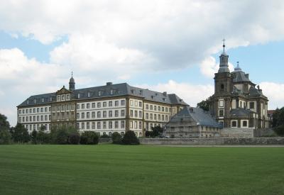Jesuitenkolleg mit der Kirche Maria Immaculata