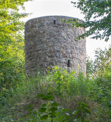 Turmruine, sogenannter stumpfer Turm