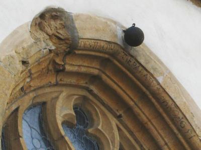 Schaden an der St. Aegidiuskirche durch Kanonenbeschuss im Dreißigjährigen Krieg