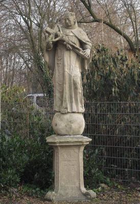 Hl. Franziskus Statue am Kloster in Rietberg