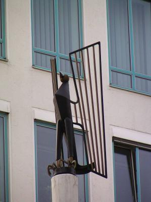 Skulptur am Bundesrechnungshof