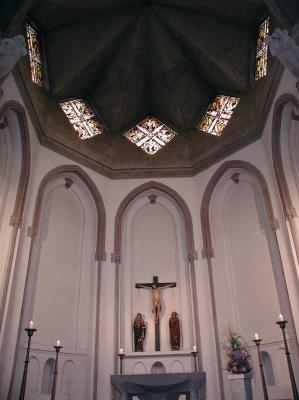 Chorbereich der Kirche