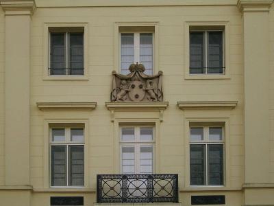 Detail der Fassade im Obergeschoss