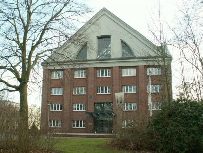 Giebelansicht der ehemaligen Maschinenhalle, heute Tagungshotel "Lichthof"