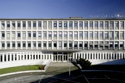 das ehemalige Verwaltungsgebäude der Thyssen Draht AG