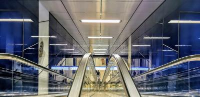 Haltestelle Schadowstraße, Rolltreppen