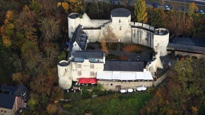 Luftbild von Burg Münstereifel