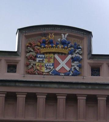 Wappen am Herrenhaus
